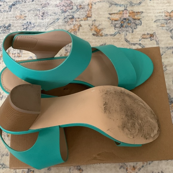 Vegan cushionaire memory foam turquoise sandals - Picture 8 of 8